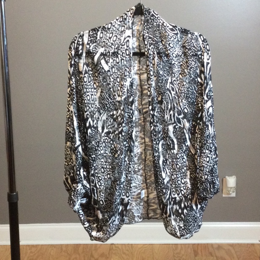 M Cover Charge black boho groovy geometric print wrap with sleeves